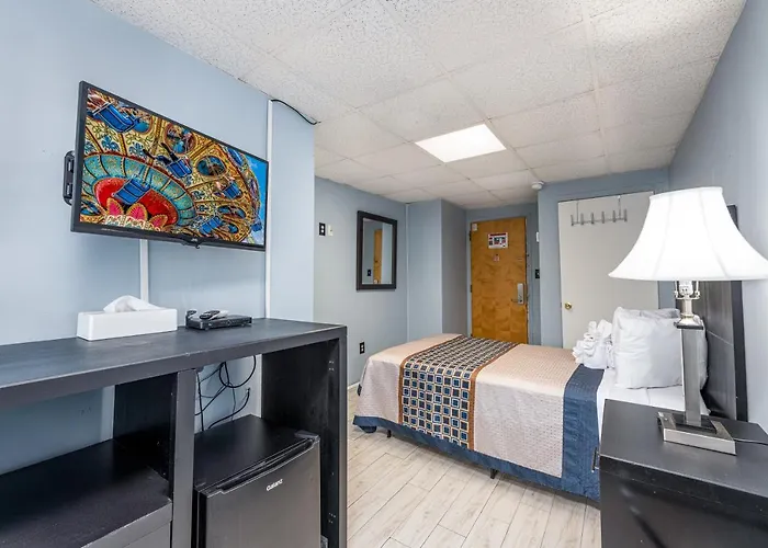 Hammock Inn & Suites North Beach Hotel